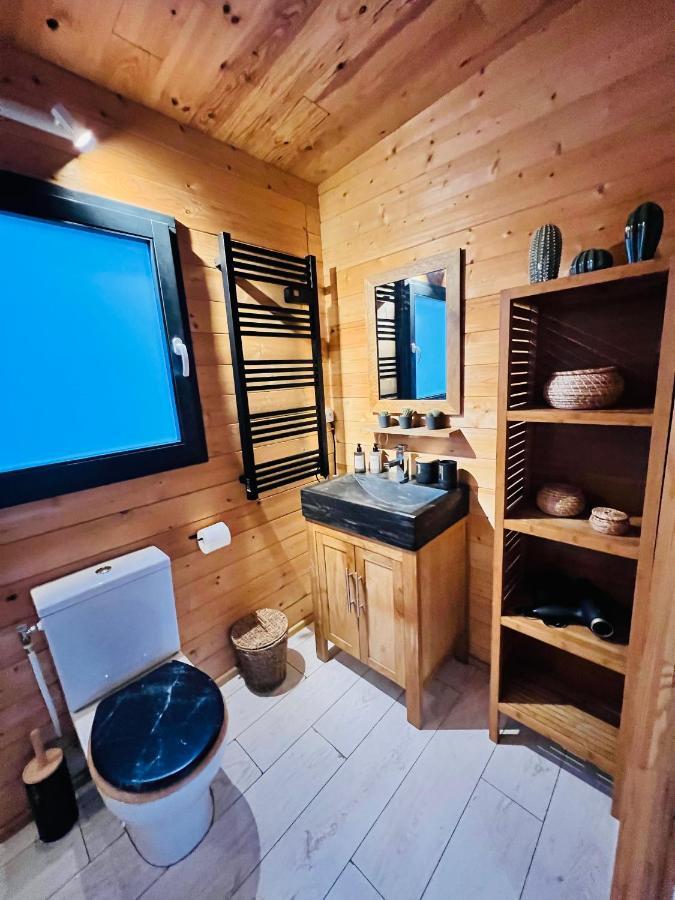 Cabane Le Flamant Avec Jardin, Piscine Et Parking سانت ماري دو لا مير المظهر الخارجي الصورة