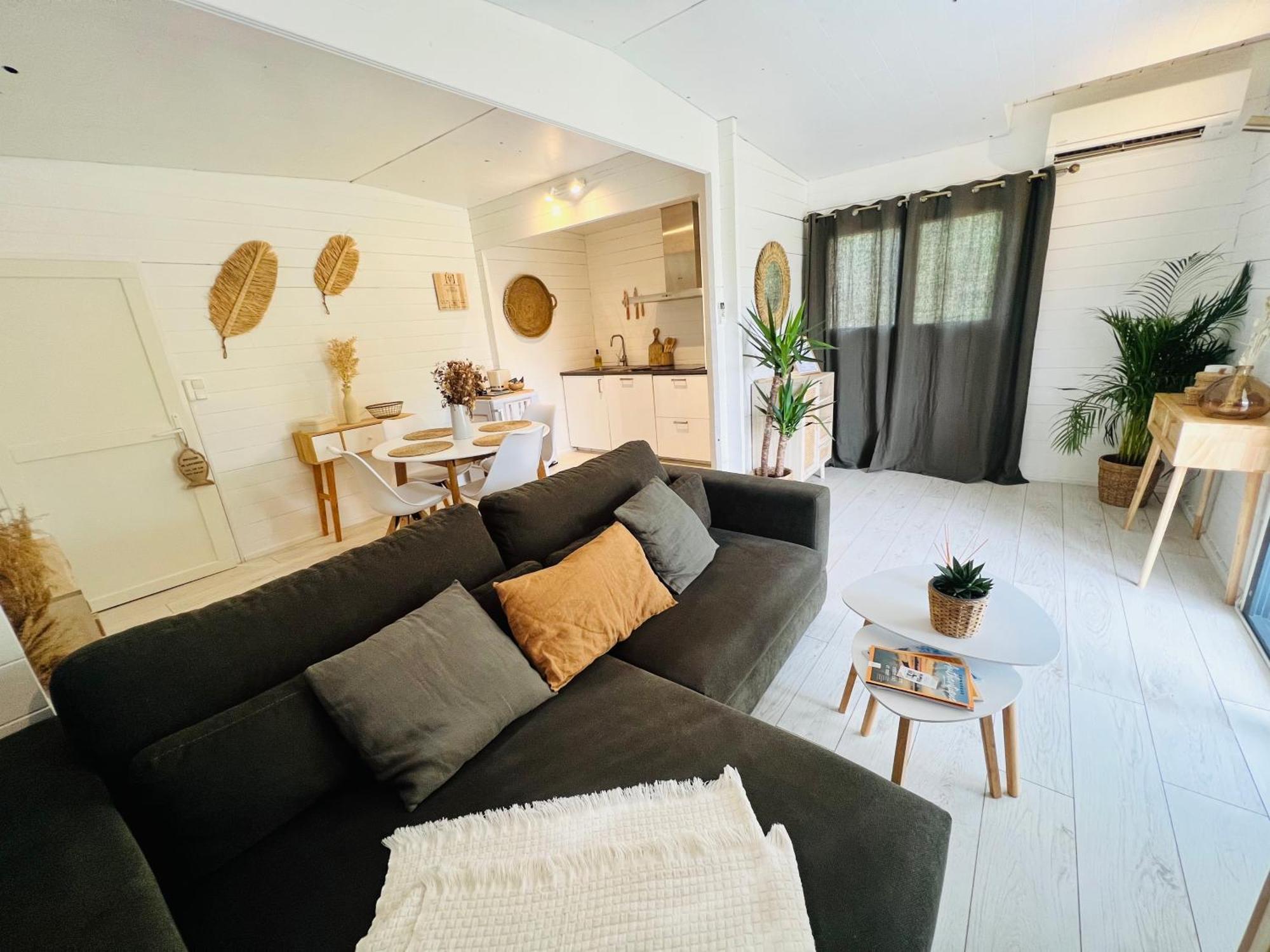 Cabane Le Flamant Avec Jardin, Piscine Et Parking سانت ماري دو لا مير المظهر الخارجي الصورة