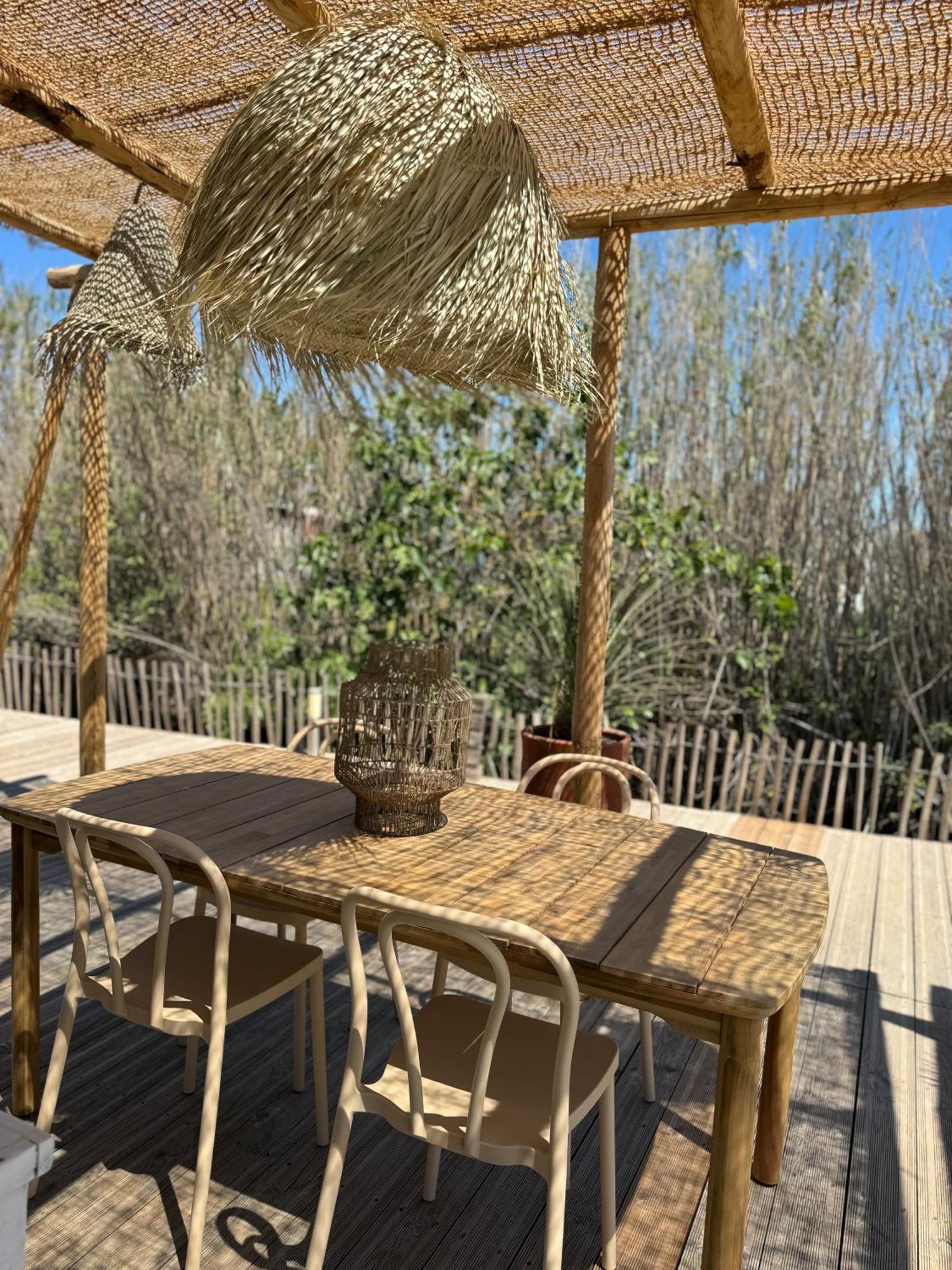 Cabane Le Flamant Avec Jardin, Piscine Et Parking سانت ماري دو لا مير المظهر الخارجي الصورة